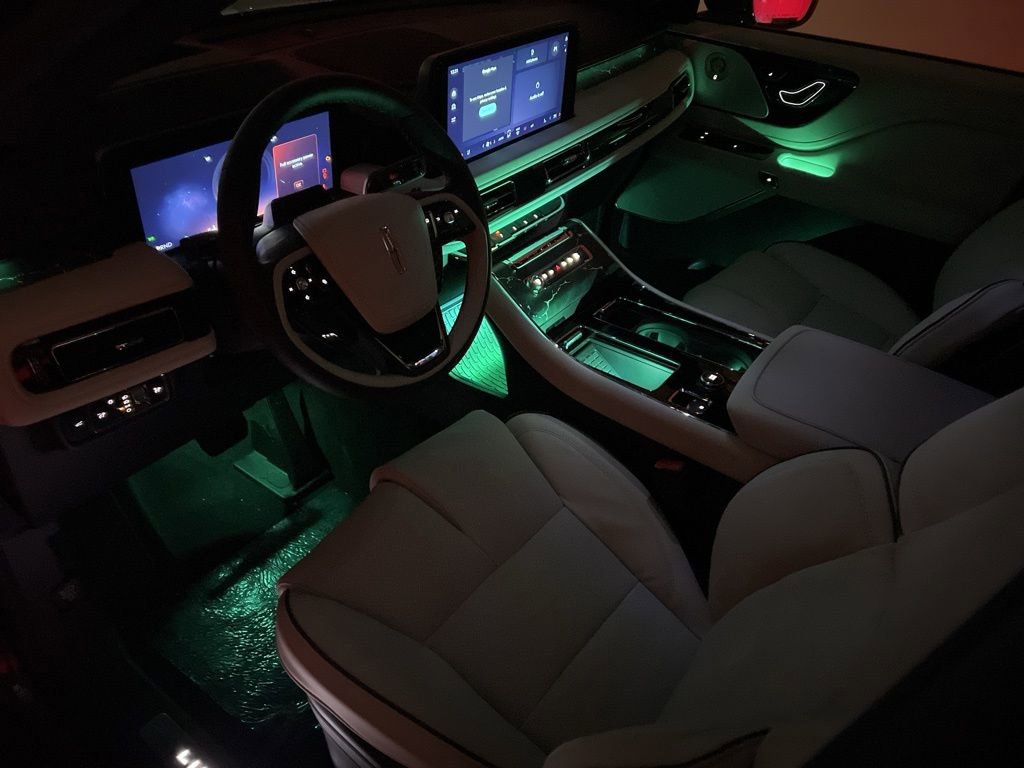 New 2026 Lincoln Aviator Black Label w/ Black Label Special Edition image 9