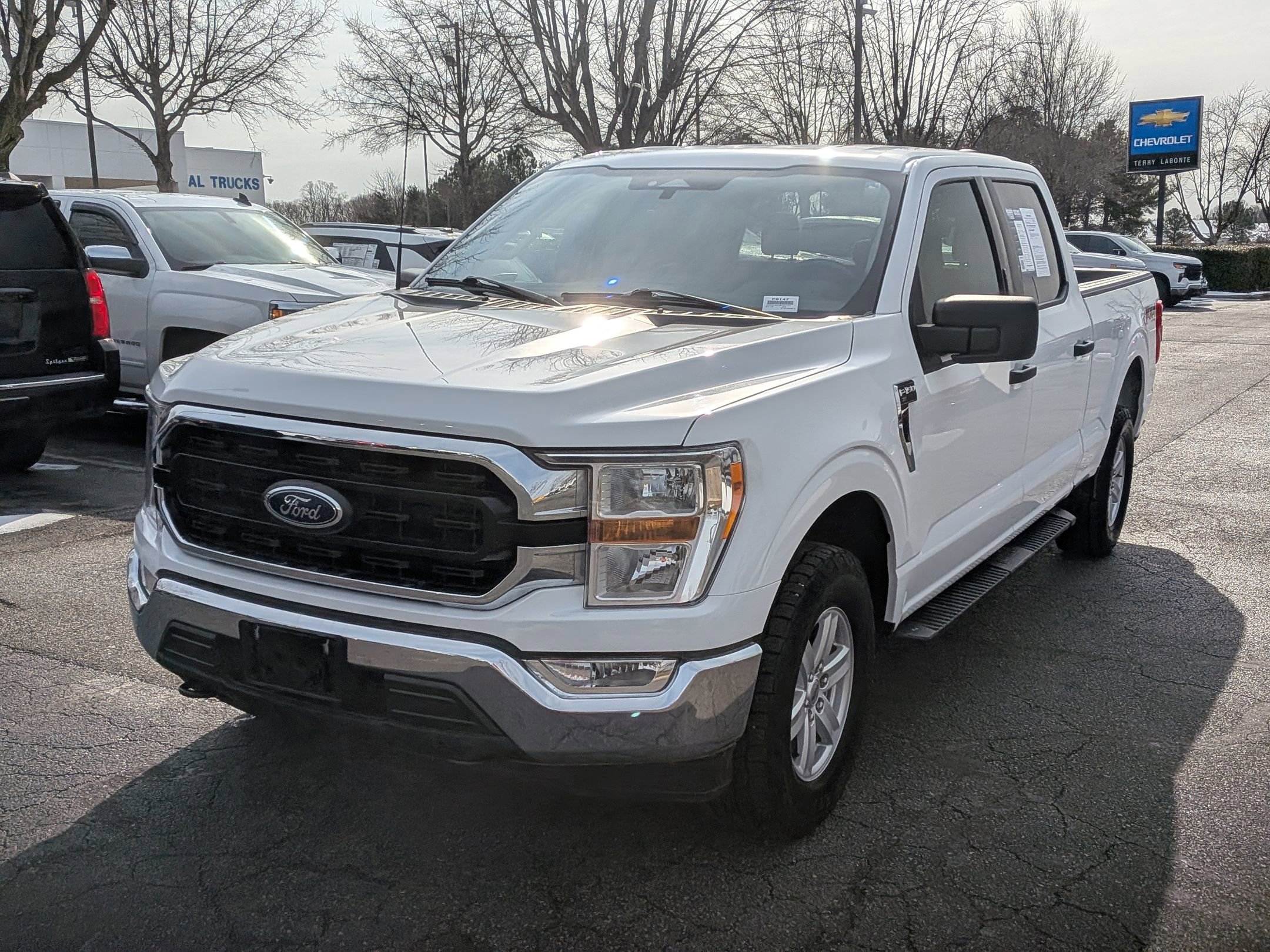 Used 2022 Ford F150 XLT w/ Equipment Group 301A Mid image 5