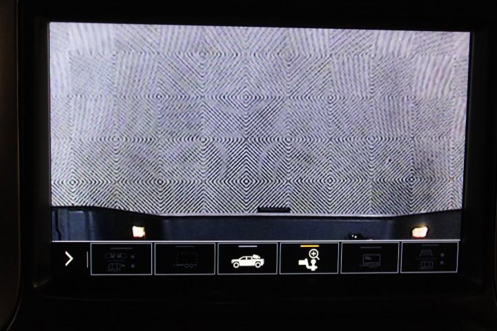 Used 2020 Chevrolet Silverado 2500 LTZ w/ LTZ Premium Package image 60