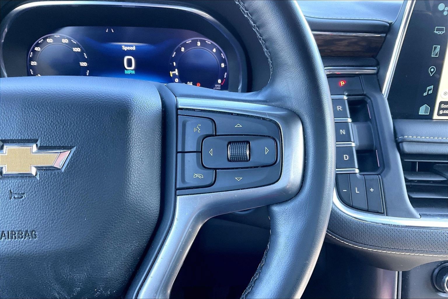 Used 2024 Chevrolet Tahoe Premier AWD/4WD image 12