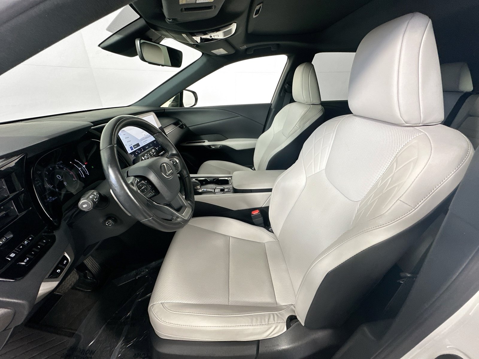 Used 2023 Lexus RX 350 Premium w/ Cold Area Package FWD image 21
