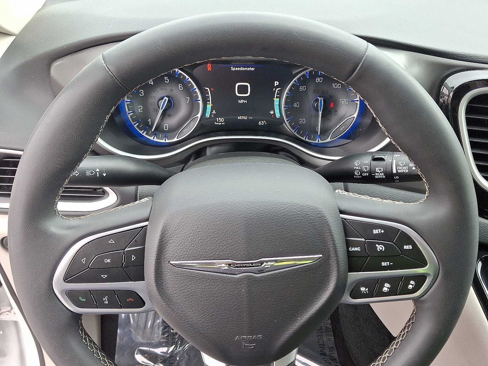 Used 2024 Chrysler Pacifica Touring-L image 20