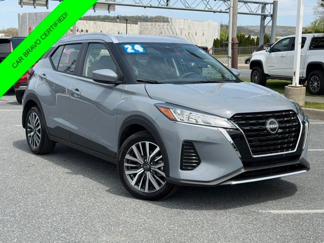 Used 2024 Nissan Kicks SV FWD image 1