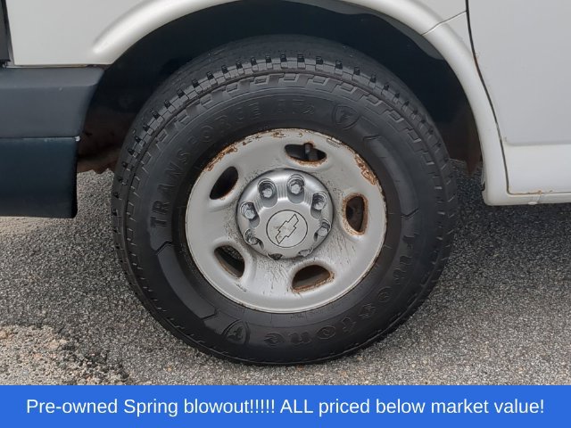 Used 2016 Chevrolet Express 2500 RWD image 18
