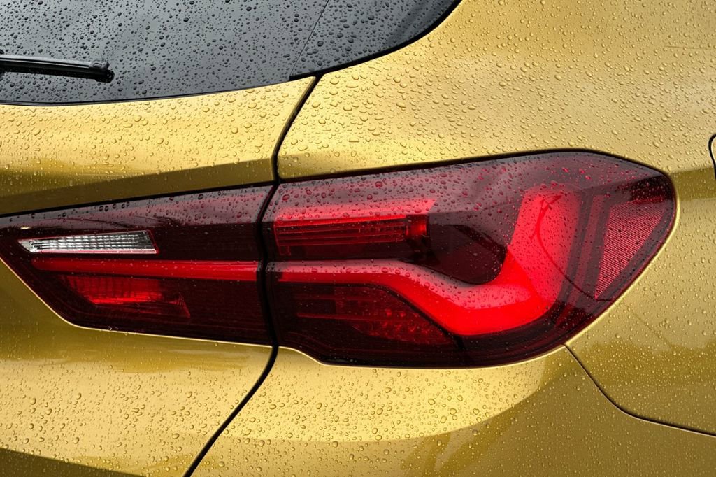 Used 2023 BMW X2 sDrive28i w/ M Sport Package image 29