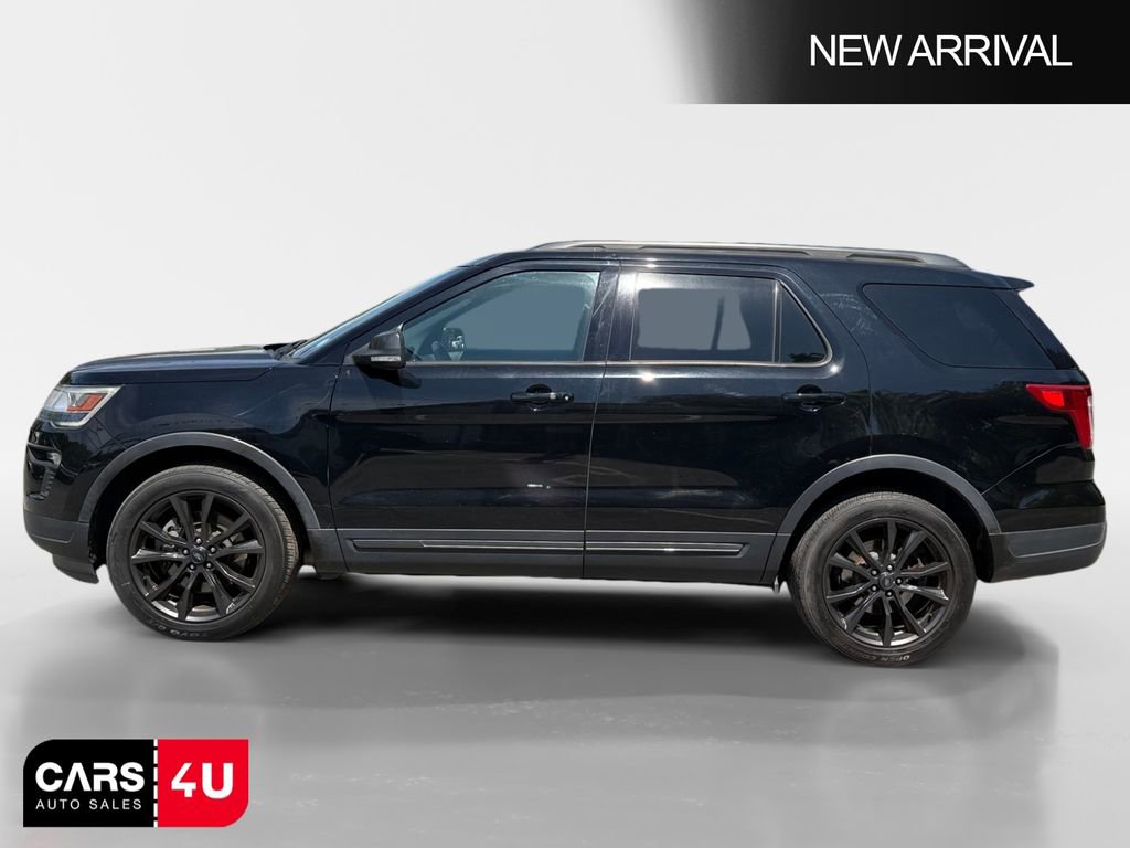 Used 2018 Ford Explorer XLT w/ Equipment Group 202A AWD/4WD image 4