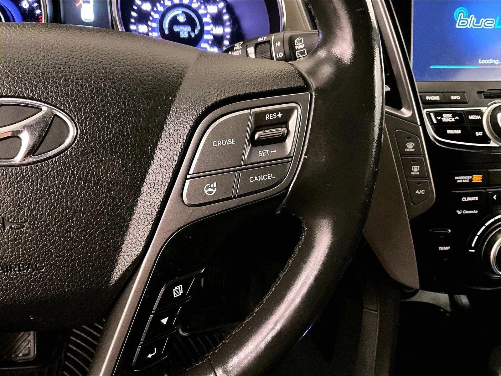 Used 2015 Hyundai Santa Fe Limited w/ Option Group 04 AWD/4WD image 18