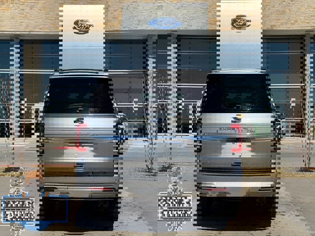 Used 2024 Ford Expedition Limited image 22