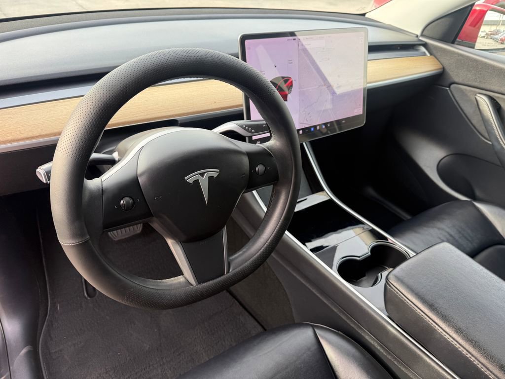 Used 2020 Tesla Model Y Long Range image 32