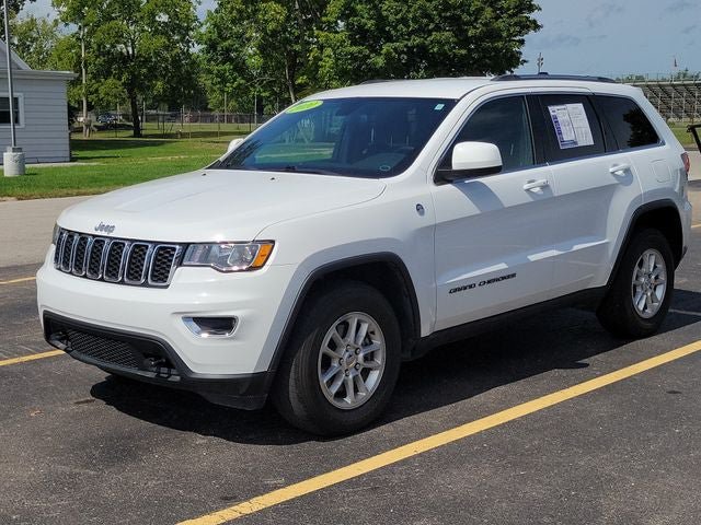 Used 2020 Jeep Grand Cherokee Laredo AWD/4WD image 2