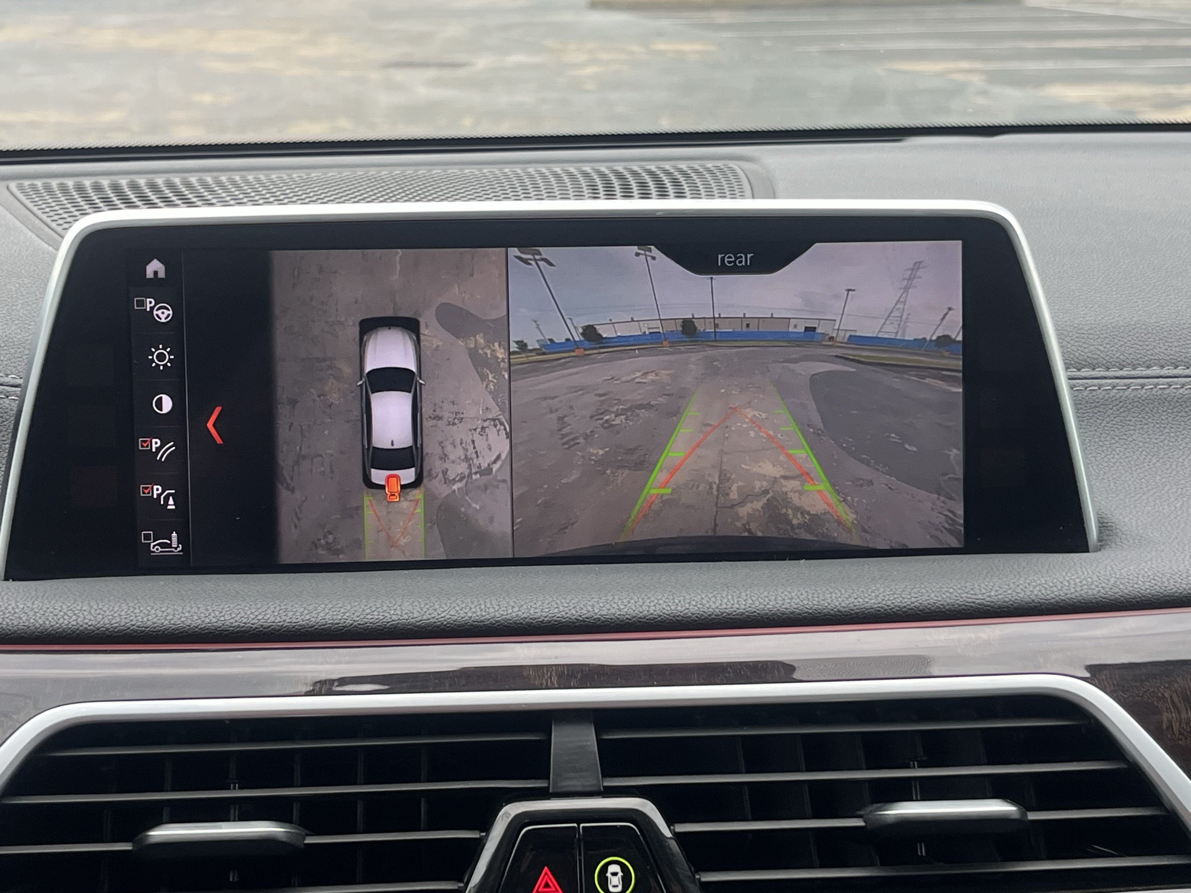 Used 2018 BMW 740i RWD image 23