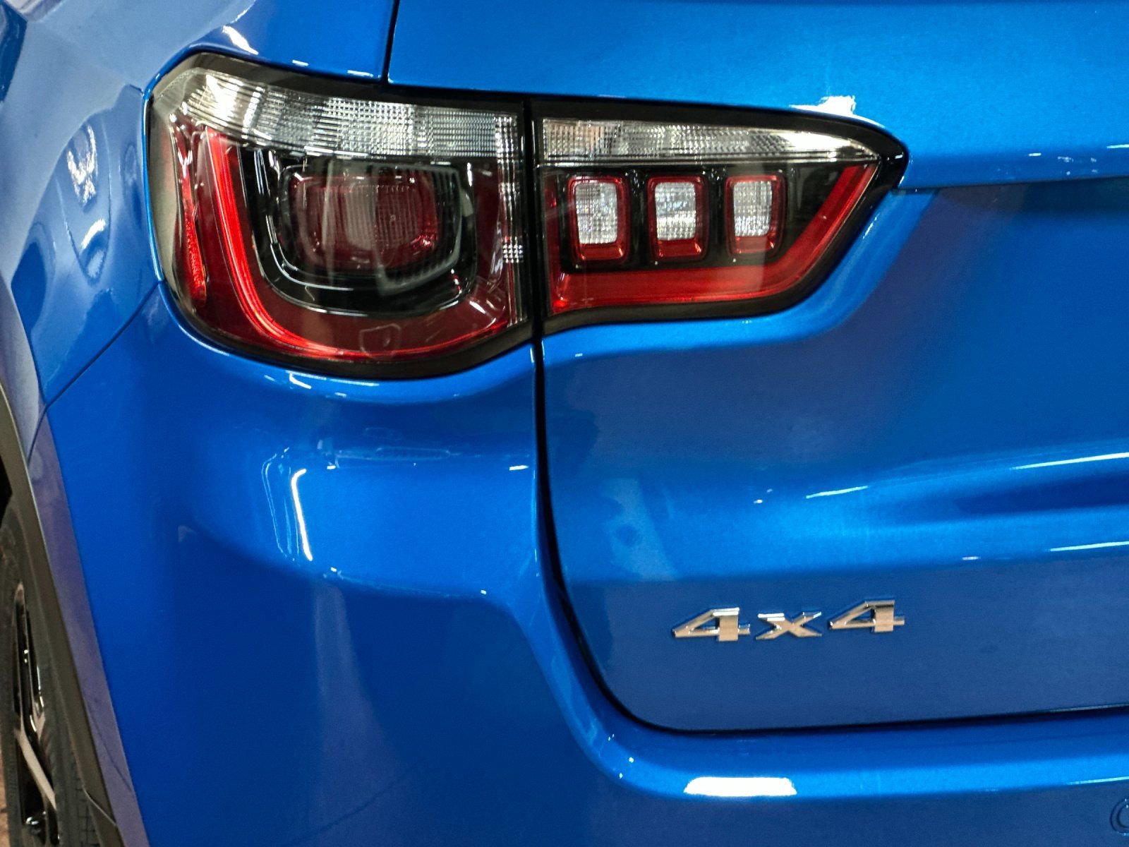 New 2026 Jeep Compass Limited image 25