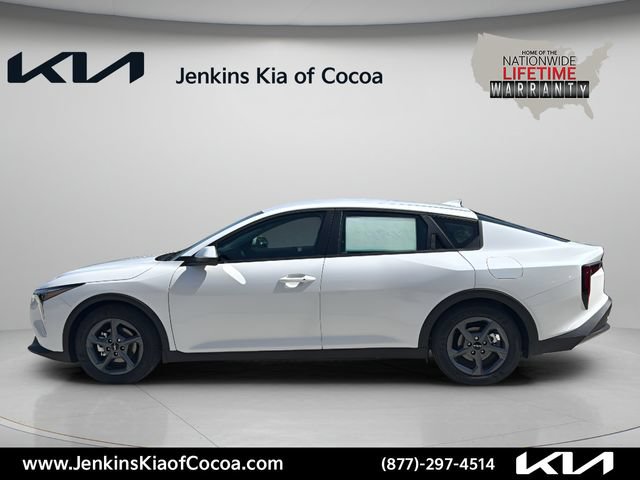 New 2026 Kia K4 FWD image 9