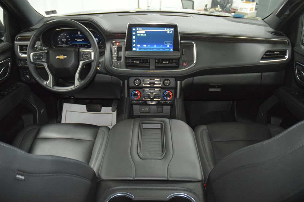 Used 2023 Chevrolet Tahoe LT w/ Luxury Package AWD/4WD image 31