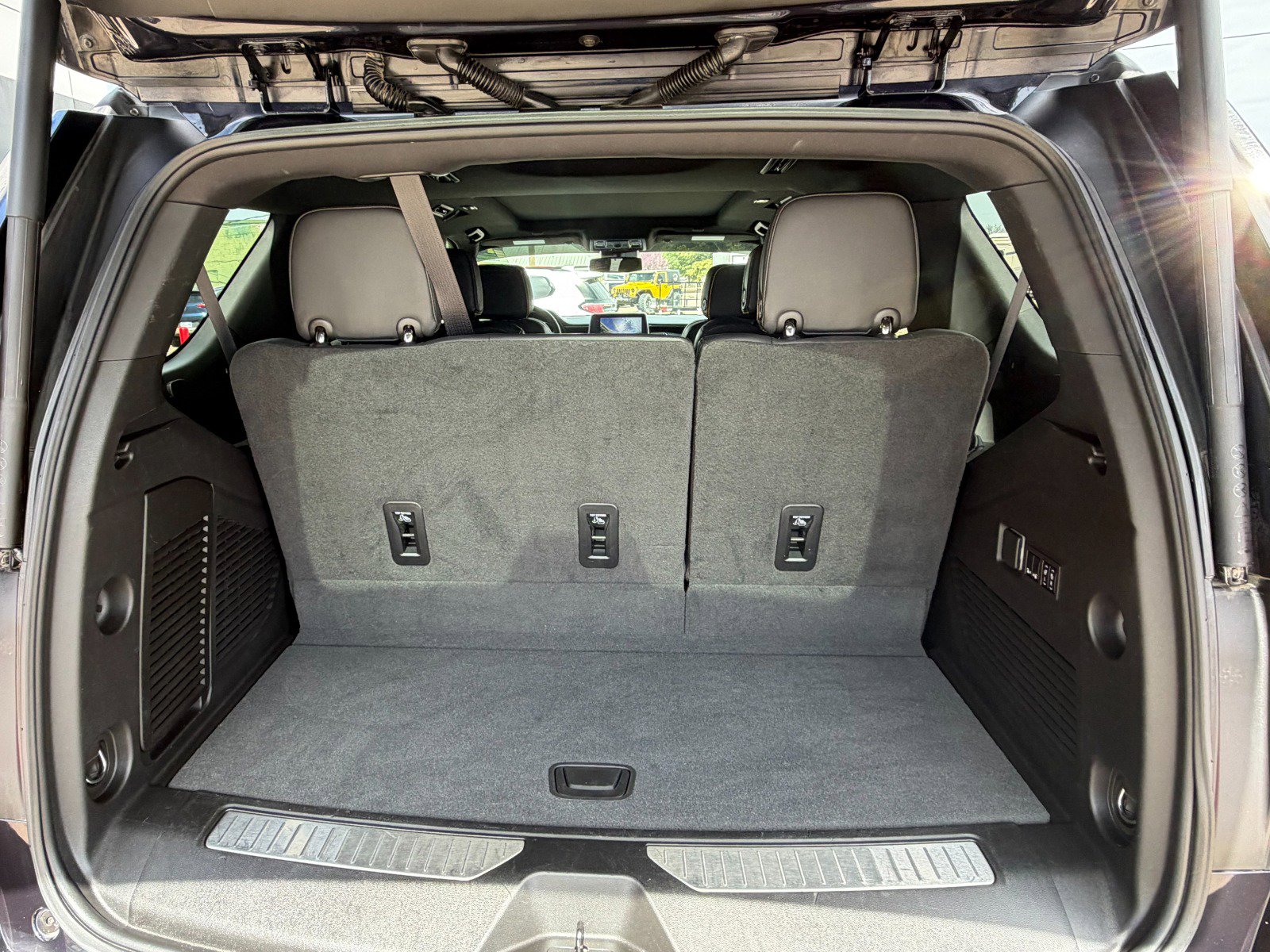 Certified 2023 GMC Yukon AT4 image 26
