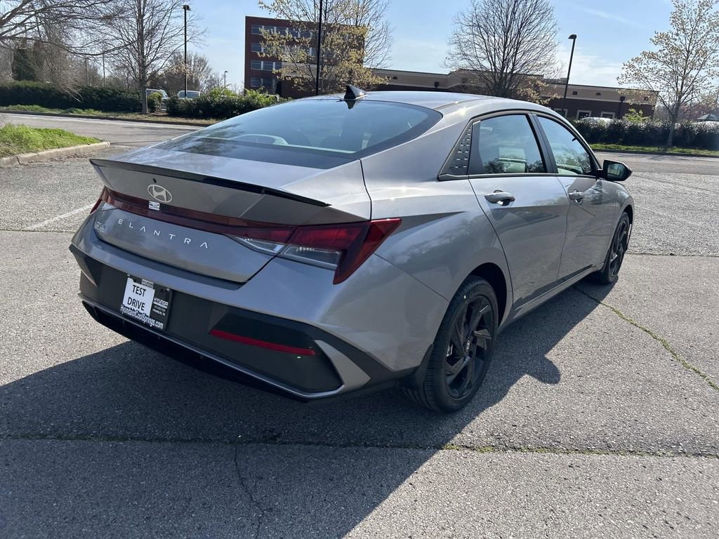 New 2026 Hyundai Elantra Sport image 7