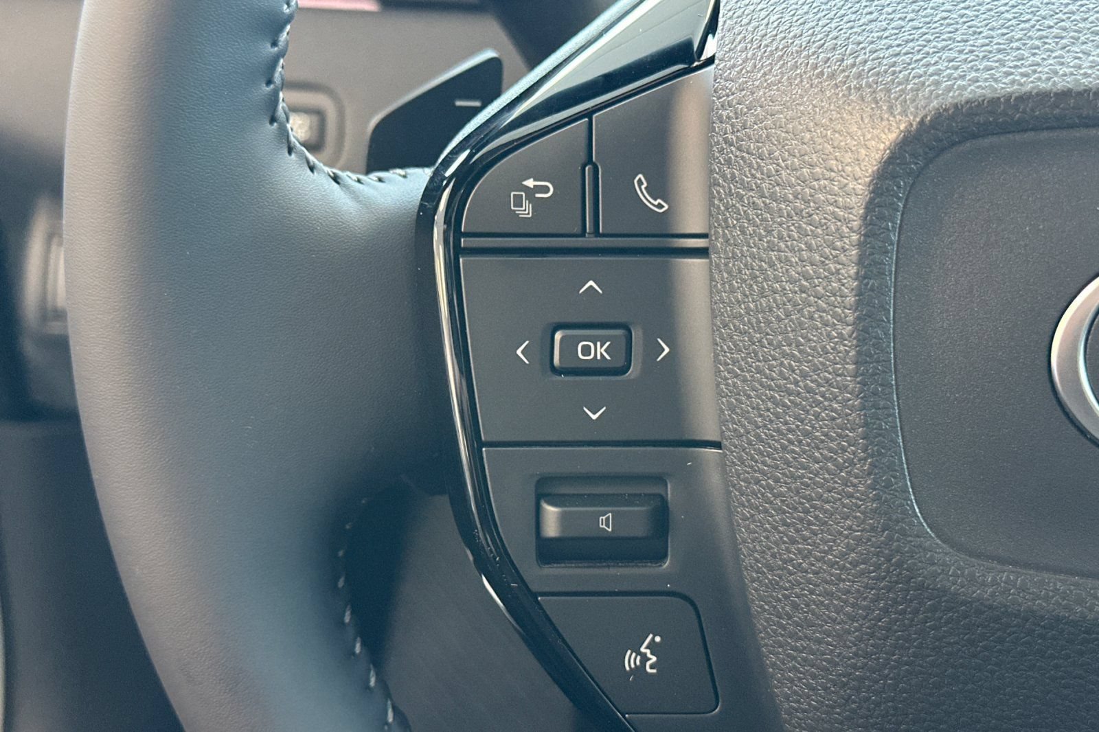 New 2026 Toyota C-HR AWD/4WD image 28
