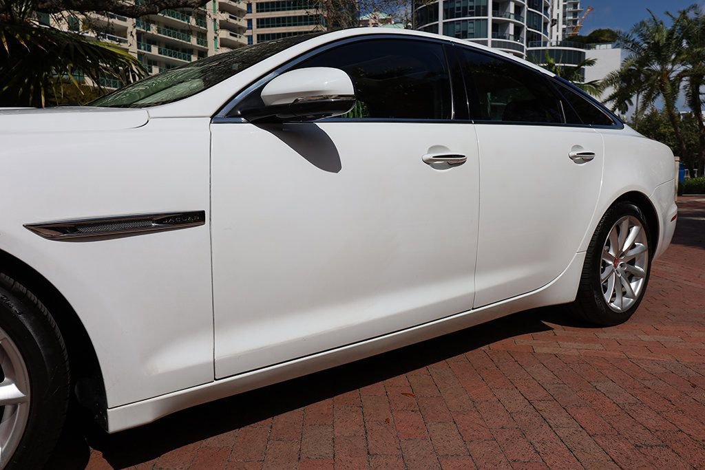 Used 2014 Jaguar XJ AWD image 22