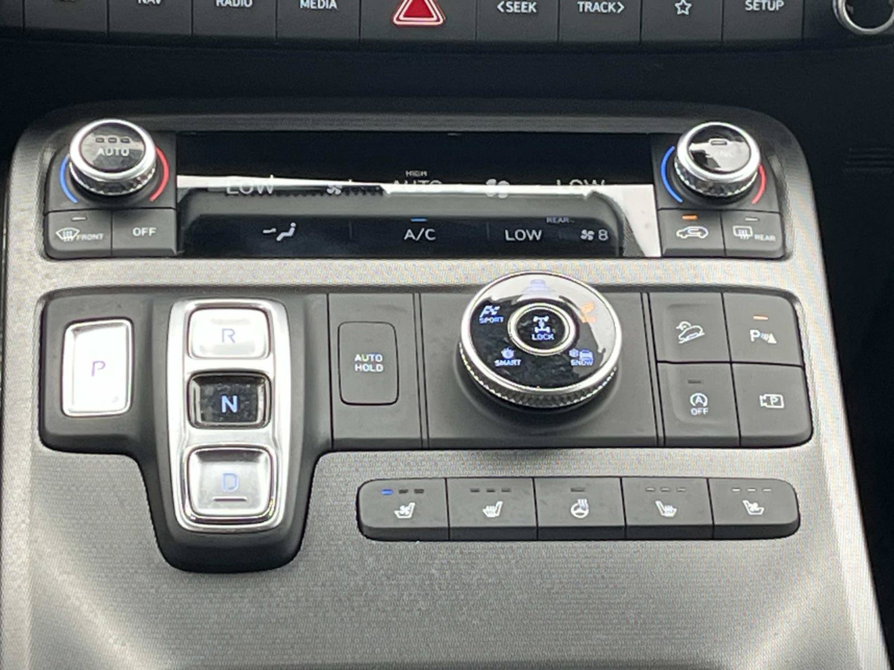 Used 2025 Hyundai Palisade Calligraphy AWD/4WD image 16