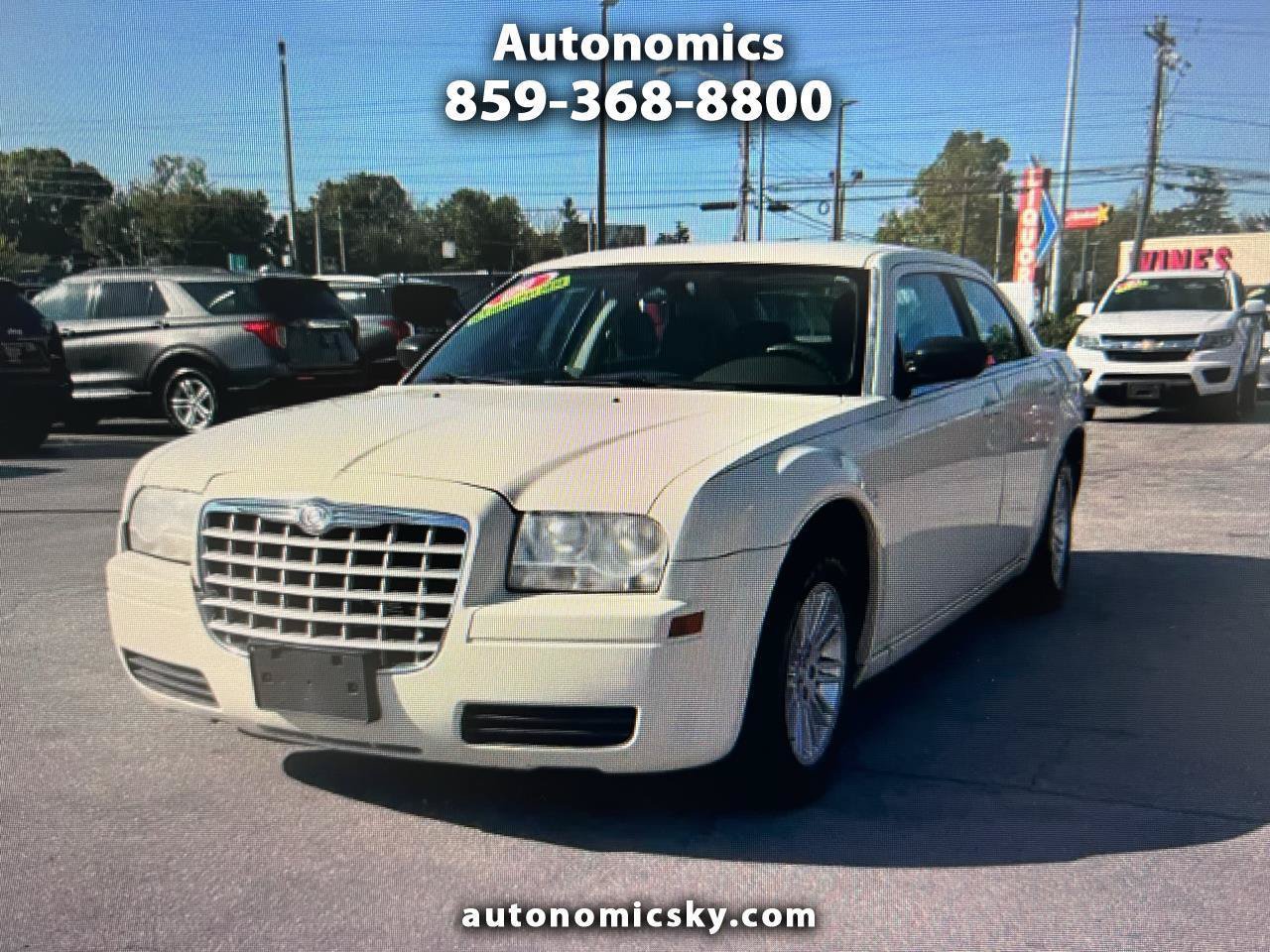 Used 2009 Chrysler 300 LX RWD image 1