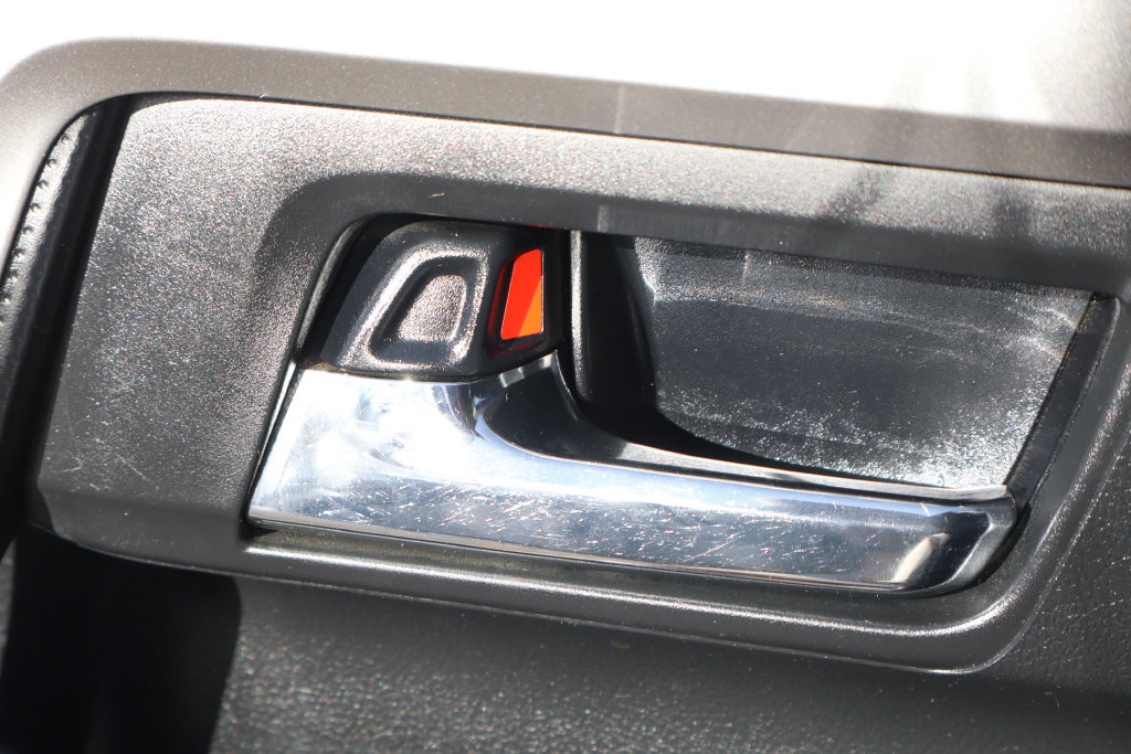 Used 2021 Toyota 4Runner SR5 AWD/4WD image 18