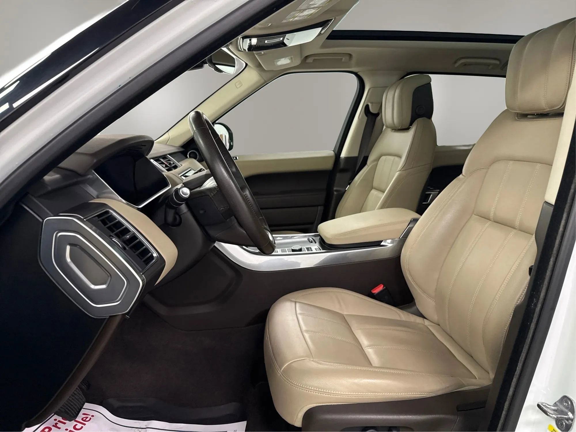 Used 2018 Land Rover Range Rover Sport SE image 9