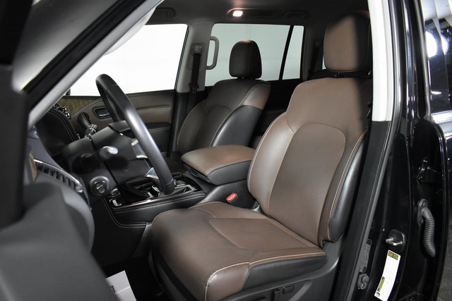 Used 2023 INFINITI QX80 Premium Select w/ All-Season Package image 9