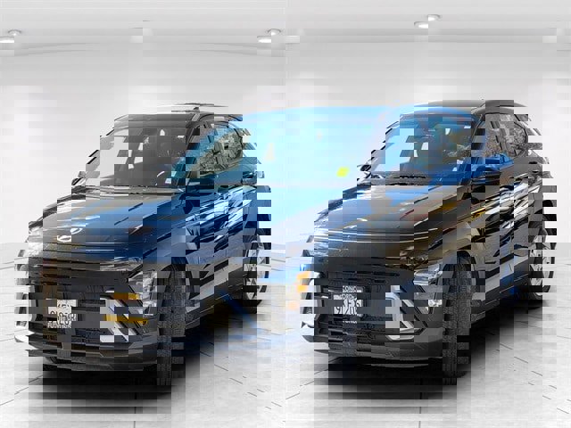 Certified 2024 Hyundai Kona SE image 2