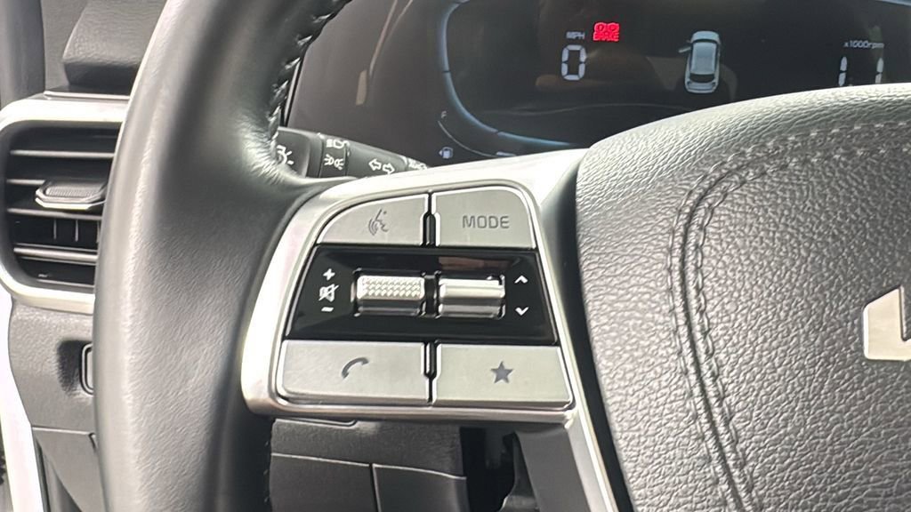 Used 2025 Kia Telluride S image 23