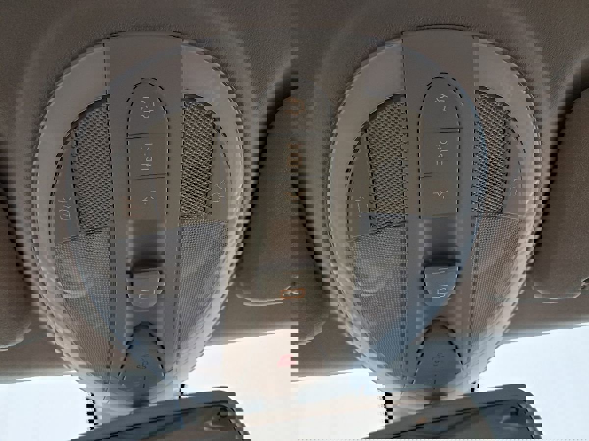 Used 2006 Mercedes-Benz CLS 55 AMG image 26