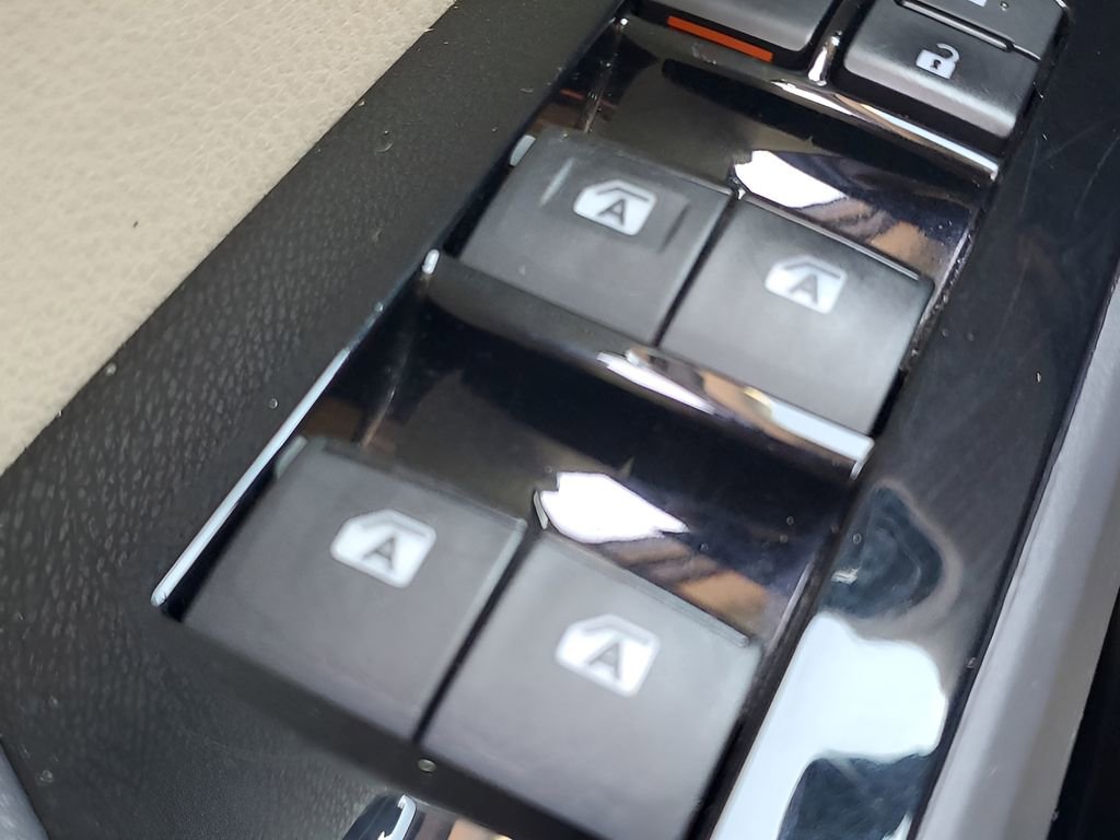 Used 2016 Toyota Prius Two image 31