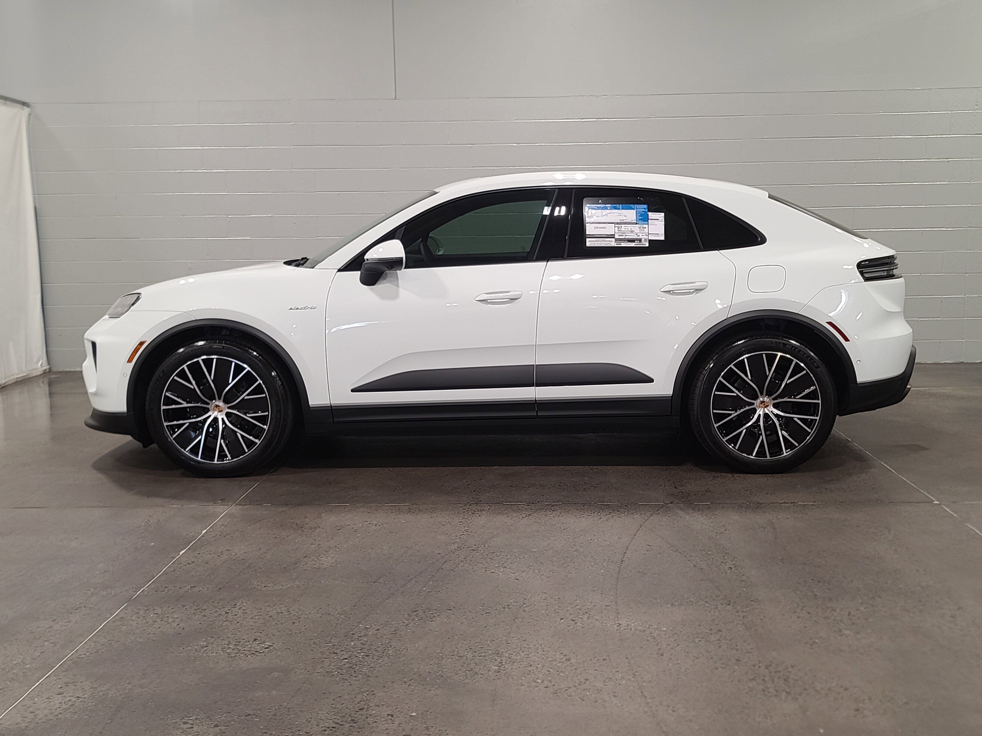 New 2026 Porsche Macan Electric RWD image 2