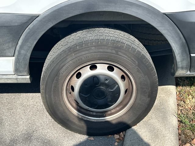 Used 2025 Ford Transit 150 148 Medium Roof RWD image 10