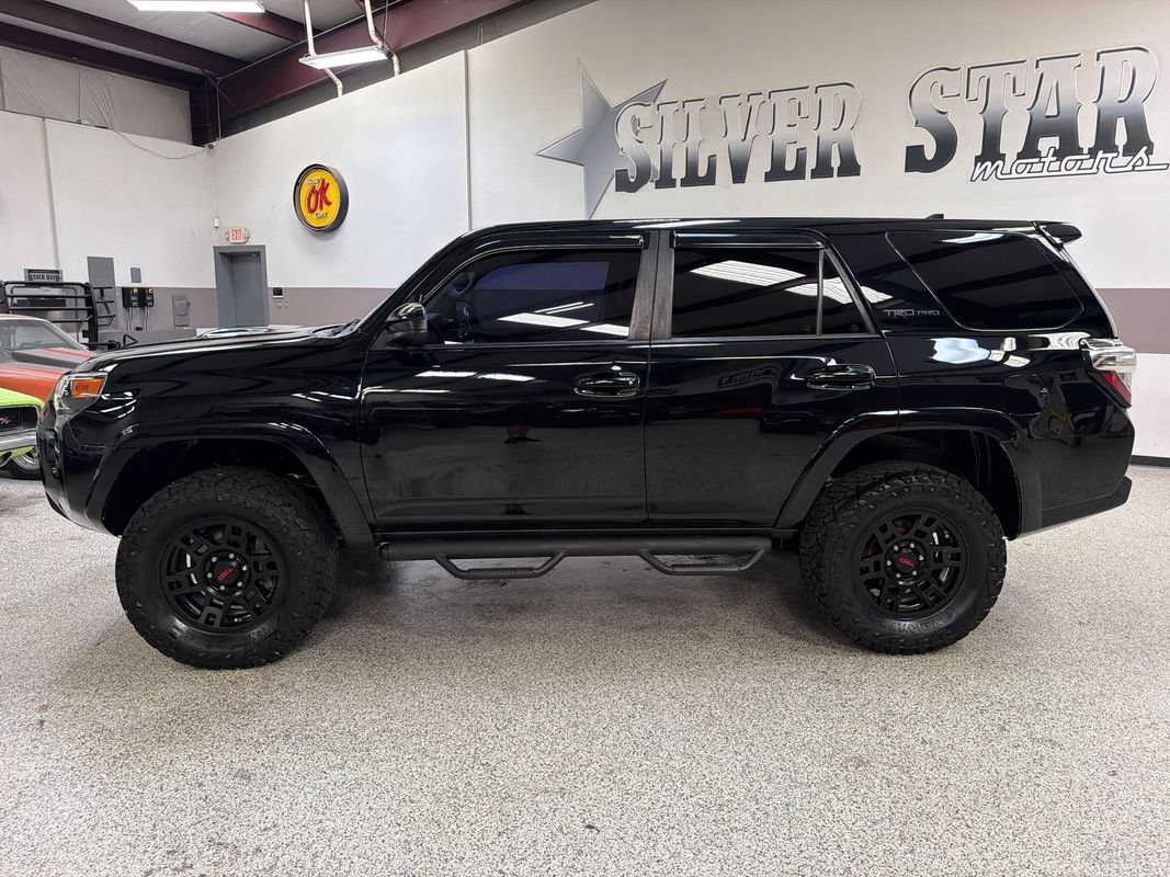 Used 2018 Toyota 4Runner TRD Pro AWD/4WD image 3