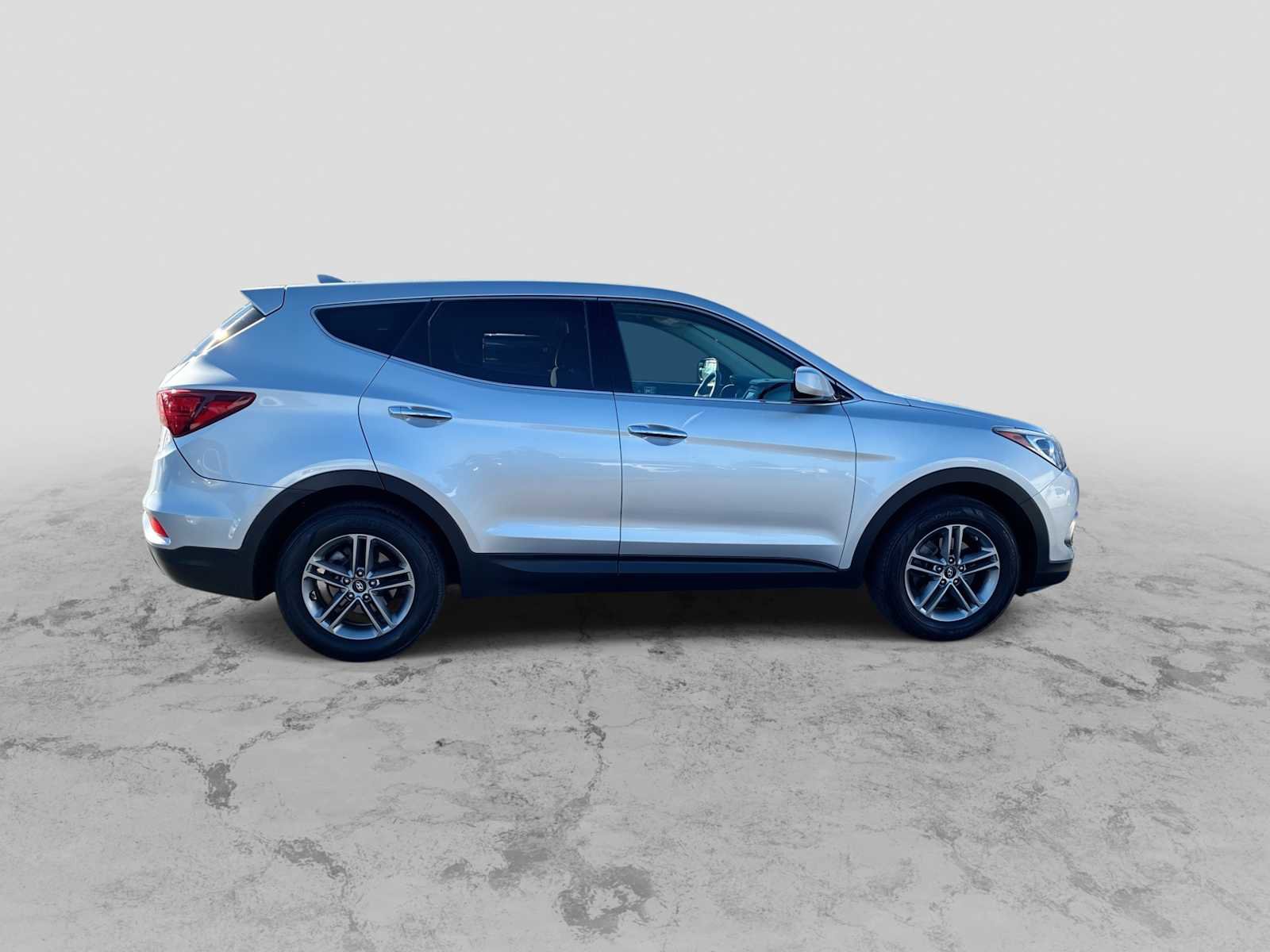Used 2017 Hyundai Santa Fe Sport image 9