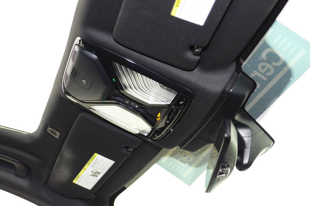 Certified 2023 BMW 530i w/ Convenience Package image 17