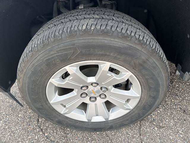 Used 2022 Chevrolet Colorado LT AWD/4WD image 41