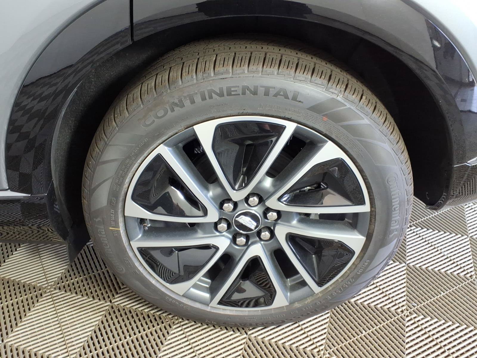 New 2026 Cadillac Optiq Sport 1 w/ LPO, Floor Liner Package AWD/4WD image 11