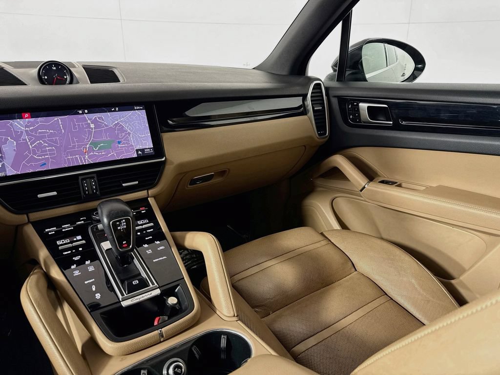 Used 2019 Porsche Cayenne AWD/4WD image 30