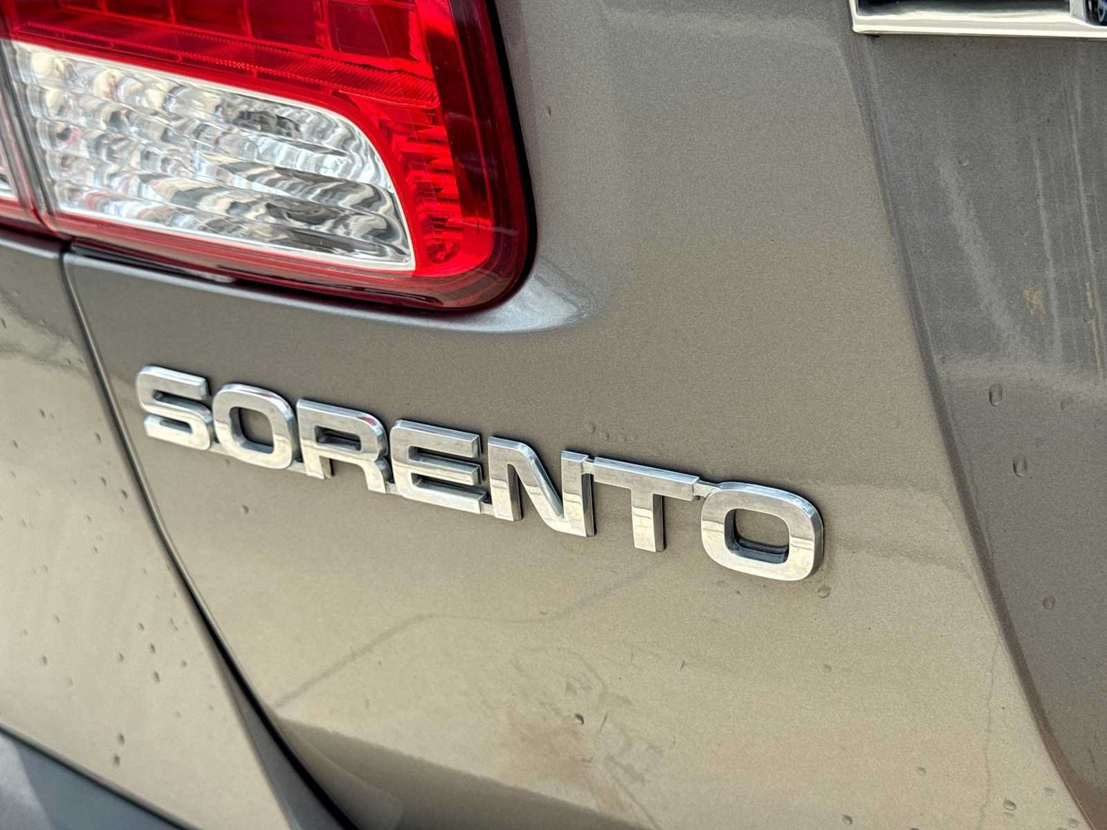 Used 2013 Kia Sorento LX w/ Convenience Pkg FWD image 12