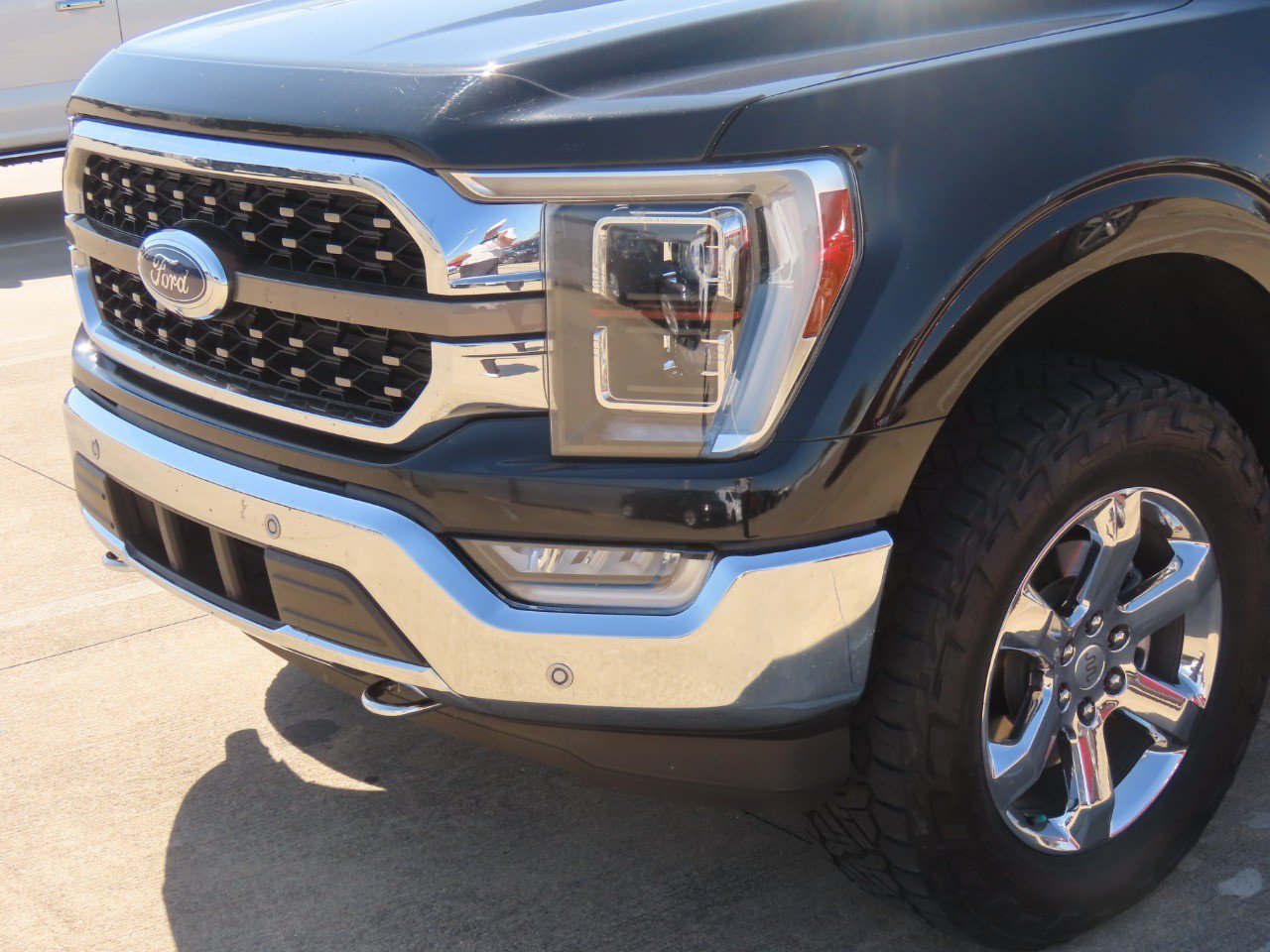 Certified 2022 Ford F150 King Ranch w/ Equipment Group 601A High AWD/4WD image 3