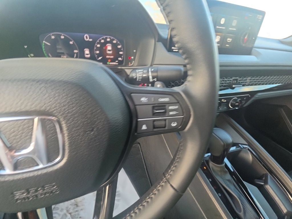 Used 2025 Honda Accord Sport image 19