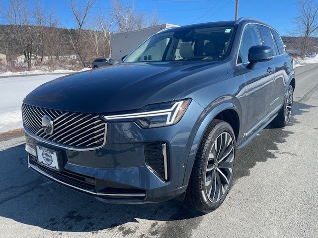 New 2026 Volvo XC90 B6 Ultra w/ Protection Package