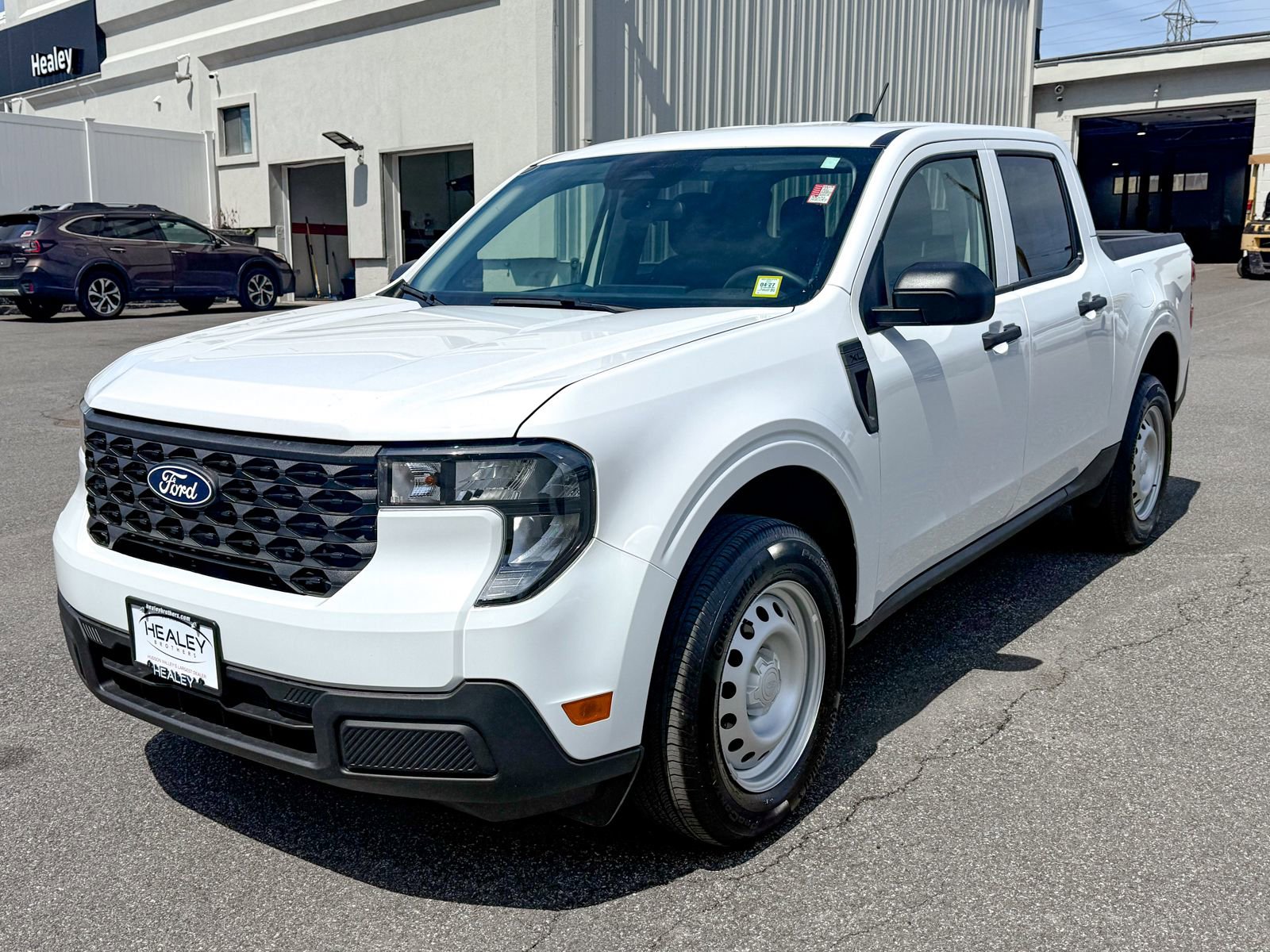 Used 2025 Ford Maverick XL w/ Equipment Group 102A AWD/4WD image 3