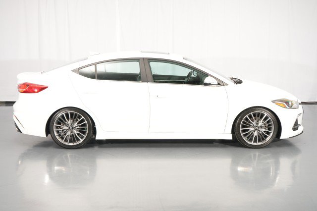 Used 2018 Hyundai Elantra Sport w/ Cargo Package FWD image 9