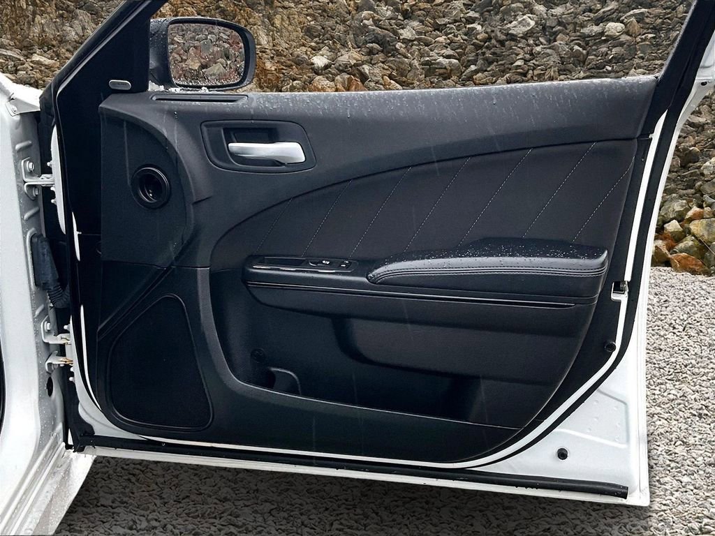 Used 2022 Dodge Charger R/T w/ Blacktop Package image 20