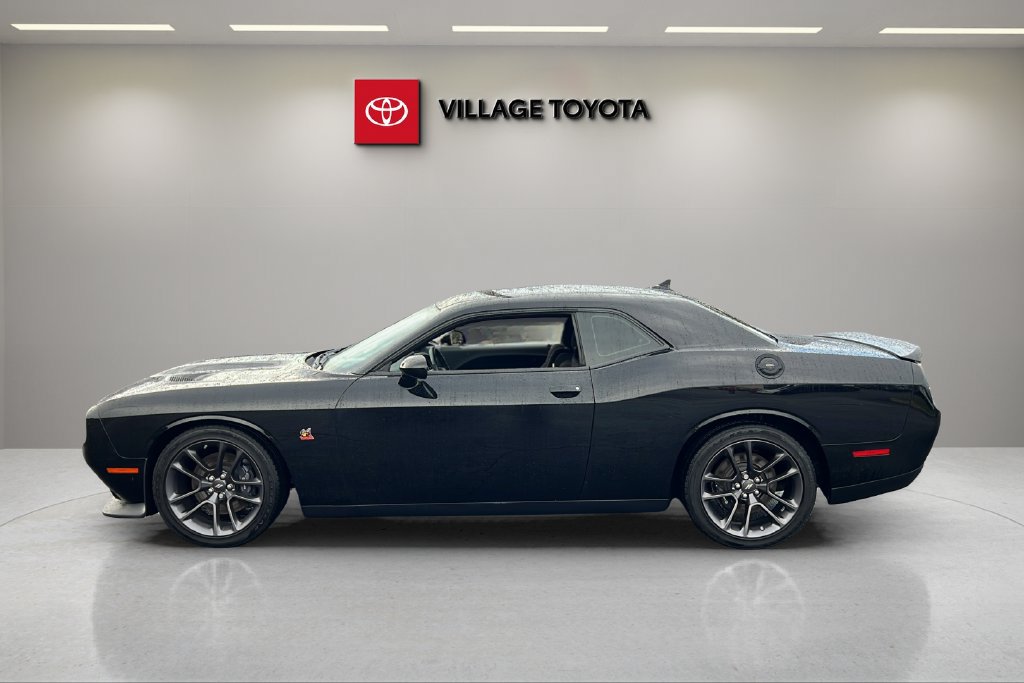 Used 2023 Dodge Challenger R/T Scat Pack RWD image 2