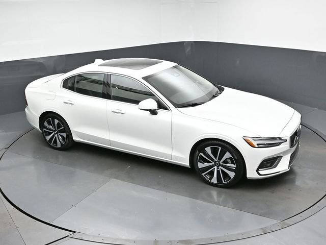 Used 2023 Volvo S60 B5 Ultimate image 32