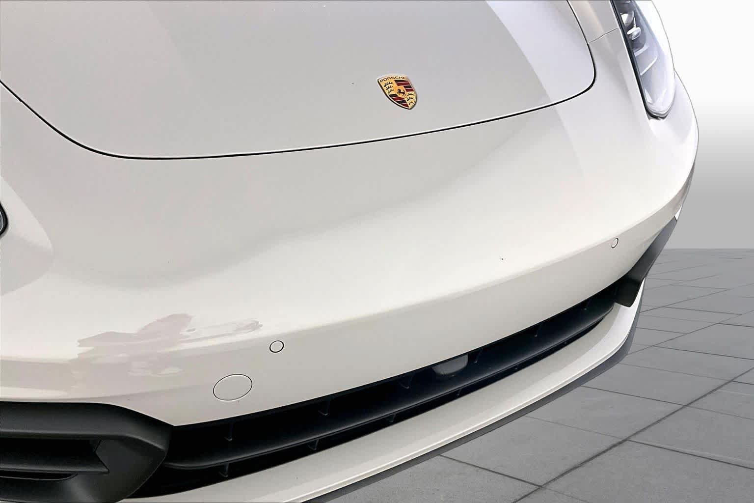 Used 2023 Porsche Panamera 4 Platinum Edition AWD/4WD image 32