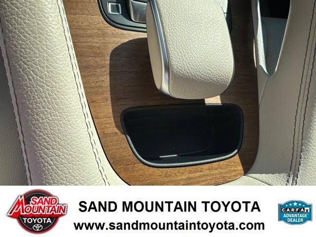 Used 2025 Mercedes-Benz GLE 350 4MATIC image 19